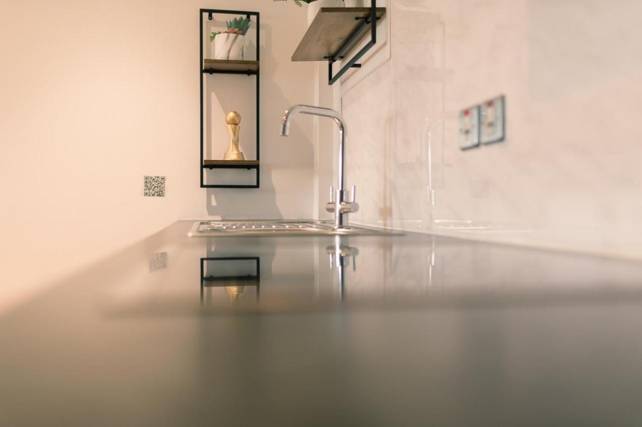 Sidemersey Livings- Convenient And Central 2-Bedroom Haven In L1 Liverpool Eksteriør bilde